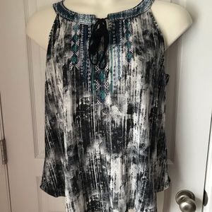 Last Call! - New York Laundry Embroidered Tank XL